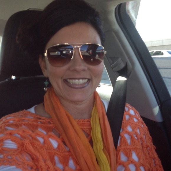 Profile Picture of Kim Kunkle (@kimkunkle) on Poshmark