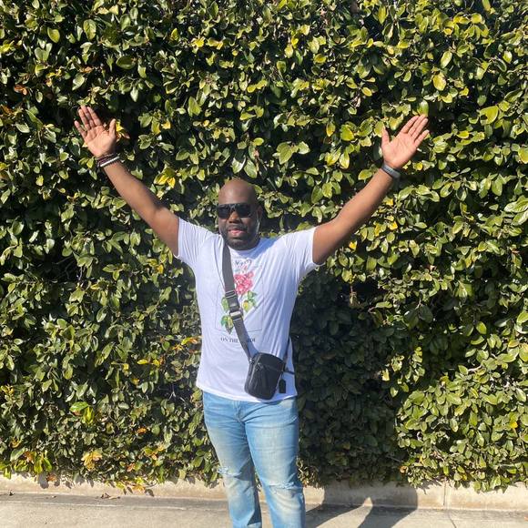 Profile Picture of Arlon Sundy (@mrasundy) on Poshmark