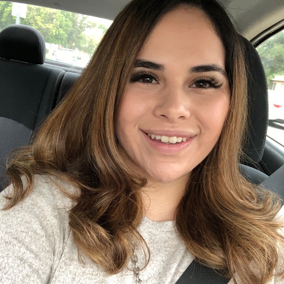 Profile Picture of Jasmine Bennett (@jasminebenne465) on Poshmark