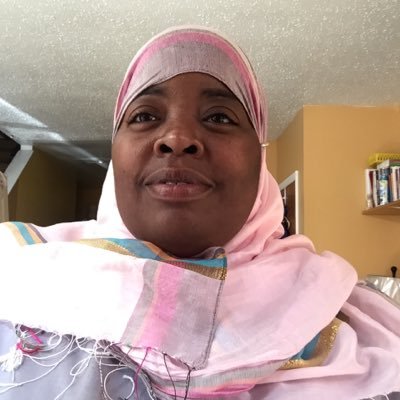 Profile Picture of Julia Ponzo (@JuliaPonzo) on Twitter