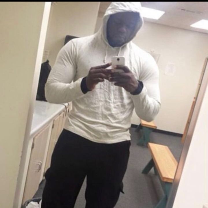 Profile Picture of Robert Steele (@robertsteele.fit) on Tiktok