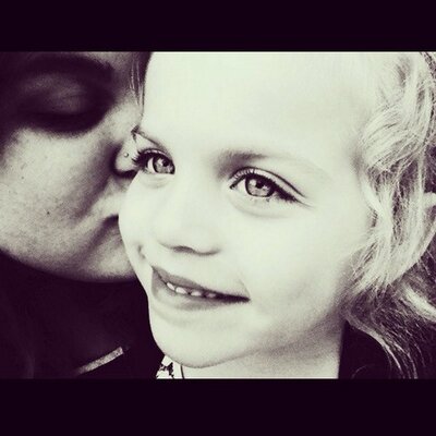 Profile Picture of Jamie Lee Moser (@jamieleemoser) on Twitter