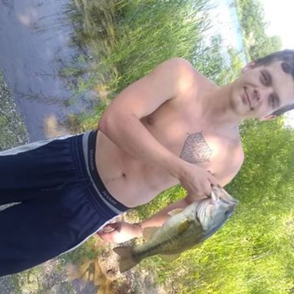 Profile Picture of Jacob Henson (@jacob_henson_69) on Poshmark