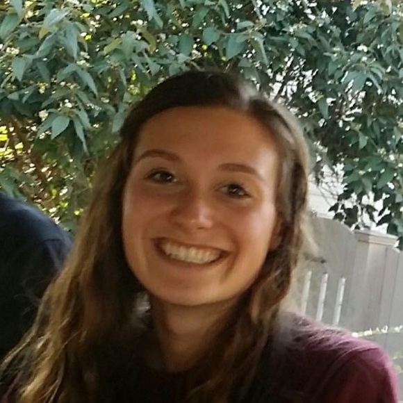 Profile Picture of Amanda Kleman (@amkleman) on Poshmark