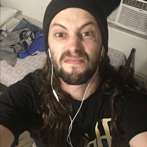 Profile Picture of Zachary Horton (@zacharyhorto838) on Poshmark