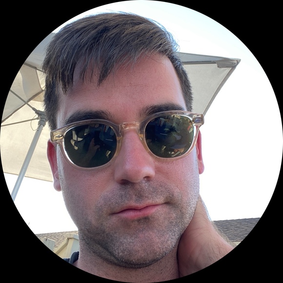 Profile Picture of Hayden Mitchell (@haydenmitche312) on Poshmark