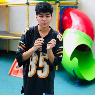 Profile Picture of Nick Sellé (@Jonatha83981429) on Twitter