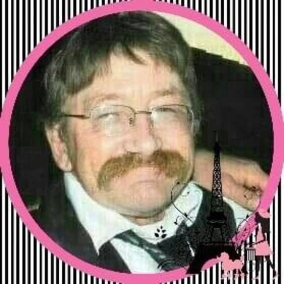 Profile Picture of William Engman (@williamengman) on Poshmark