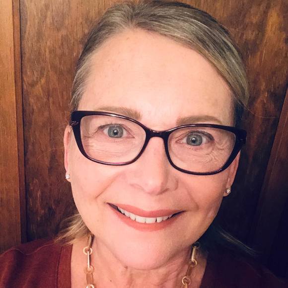 Profile Picture of Christina Kenger-nemeckay (@cnemeckay) on Poshmark