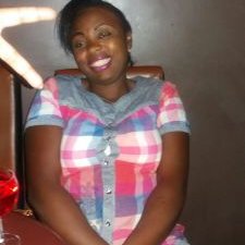 Profile Picture of Carol De Cates (@de_cates) on Twitter