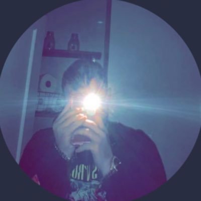 Profile Picture of Dylan.G.Costa (@velvetroses16) on Twitter