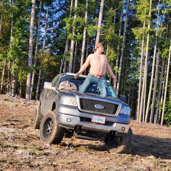 Profile Picture of Joshua Brunson (@fartonyou90) on Poshmark