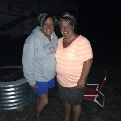 Profile Picture of Stacie Hogan (@staciejhogan) on Twitter