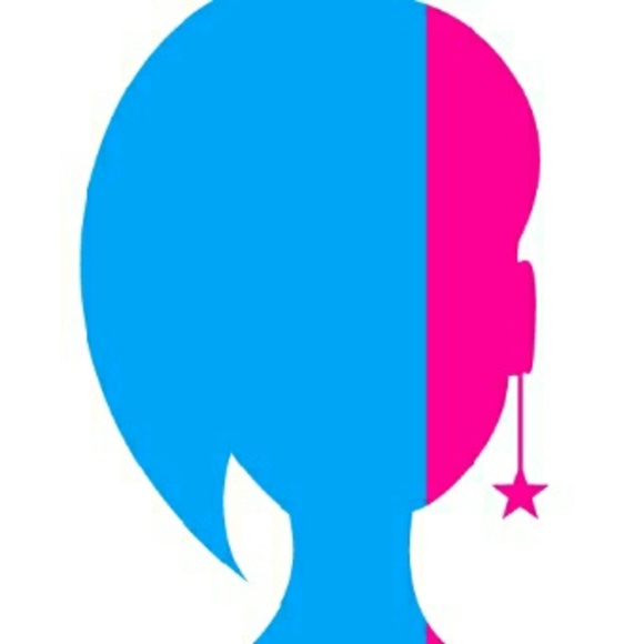 Elke Fallas - Poshmark Profile Picture of Elke Fallas (@moosey021) on Poshmark