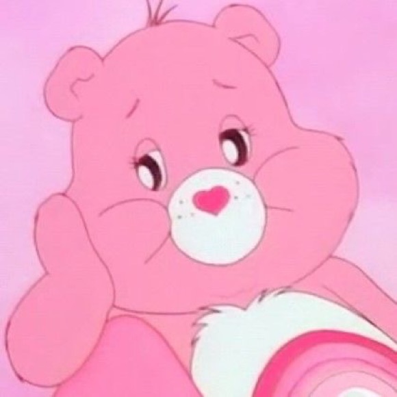 Profile Picture of Mikaila Duvivier (@mikachu0) on Poshmark