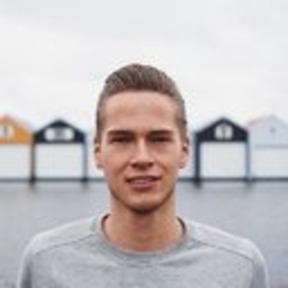 Profile Picture of Daniel Harvey (@daniel6harvey) on Poshmark