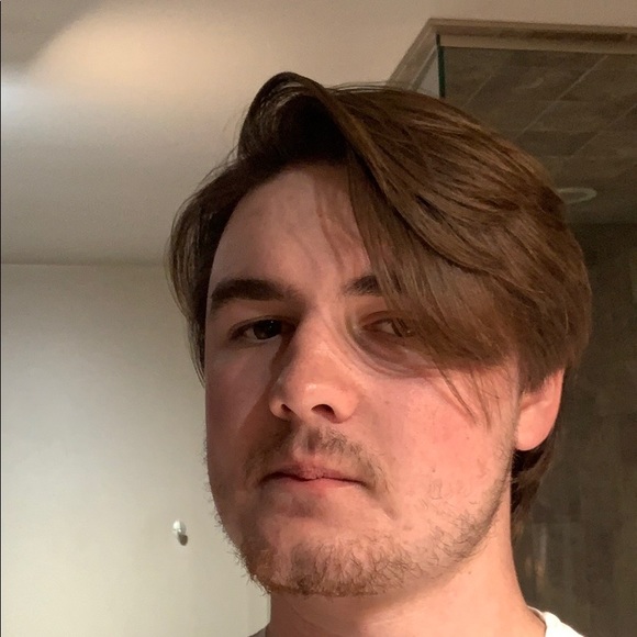 Profile Picture of Graham Lowes (@grahamlowes) on Poshmark