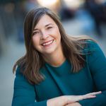 Profile Picture of Michelle Garrett (@prwritergal) on Instagram