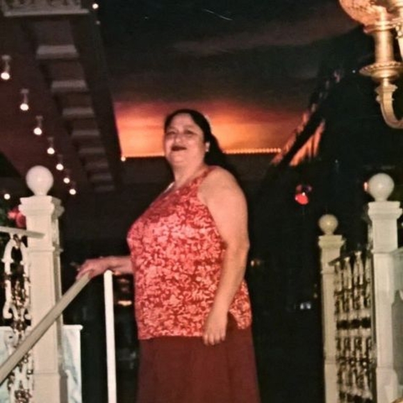 Profile Picture of Albina Galan gonzalez (@galanalbina) on Poshmark