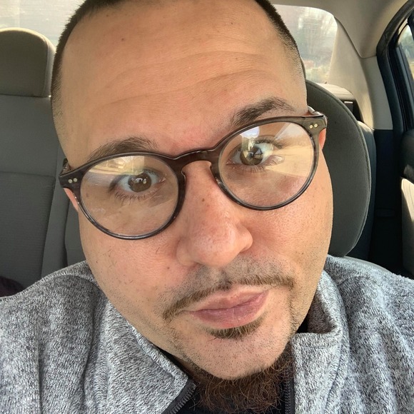 Profile Picture of Bobby Bryant (@realistspeaker) on Poshmark