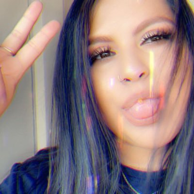 Profile Picture of Lawnee 🌻 (@annora1014) on Twitter