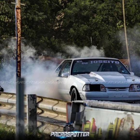 Profile Picture of John Rivera (@bosito_21_19) on Poshmark