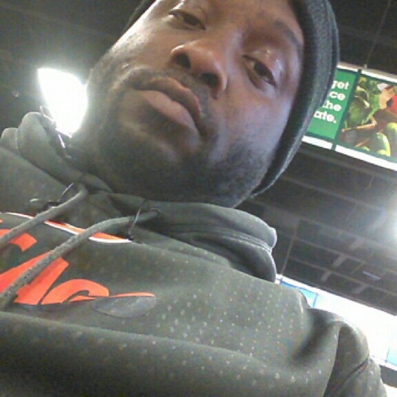 Profile Picture of Albert Hall (@mr_talahbandz) on Poshmark