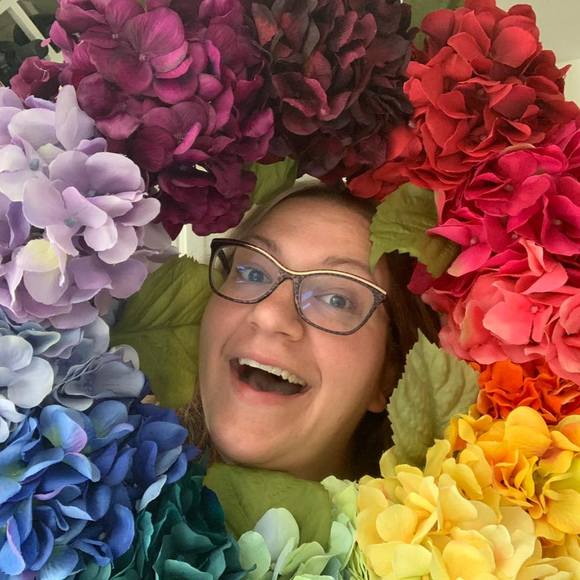 Profile Picture of Abby Devuyst (@abbydevuyst) on Poshmark