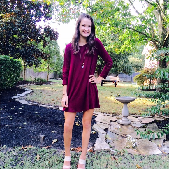 Profile Picture of Grace Reidmiller (@gracereidmiller) on Poshmark