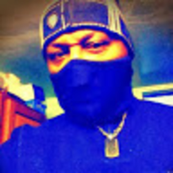 Profile Picture of Thaddeus Edwards (@thaddeusedwards) on Poshmark