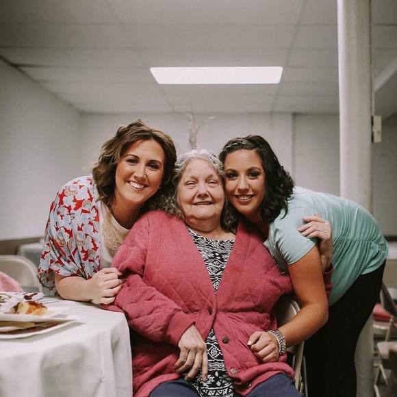 Profile Picture of Meagon Fetherolf (@meagonfetherolf) on Poshmark