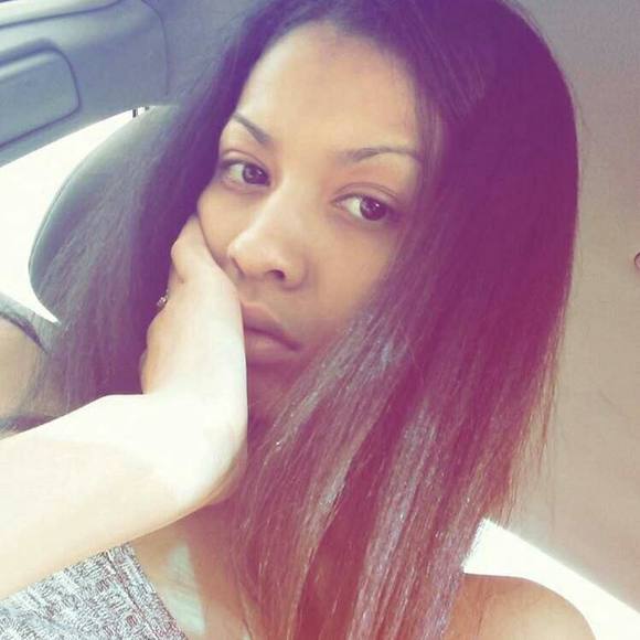 Profile Picture of Ariel Nichole (@eliandhalosmom) on Poshmark