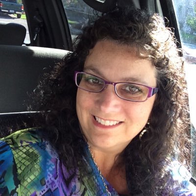 Profile Picture of Cindy Foster (@abcdfoster) on Twitter