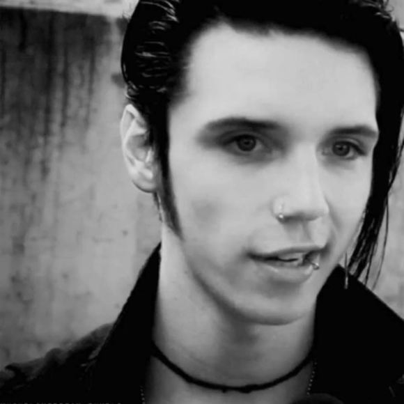 Profile Picture of Tina Shuert (@lunakitty318) on Poshmark