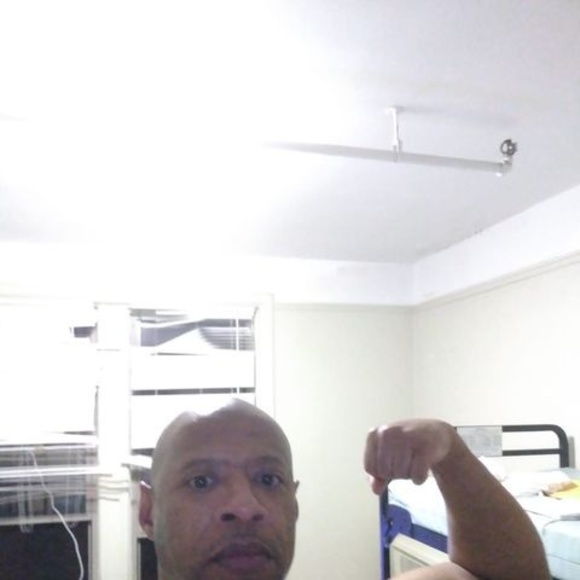 Profile Picture of Rontae Ewing (@rontaeewing) on Poshmark