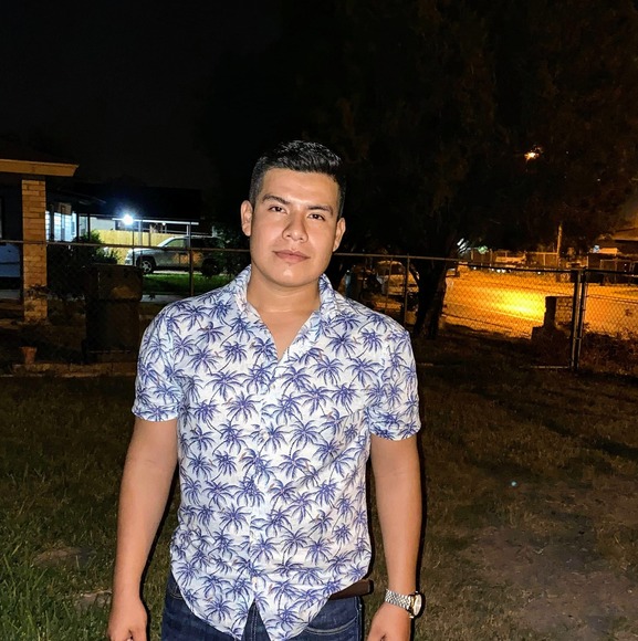 Profile Picture of Tomas Alberto (@tomas_barrera97) on Poshmark