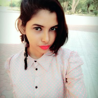 Profile Picture of Ankita Chakraborty (@fashionexx) on Twitter