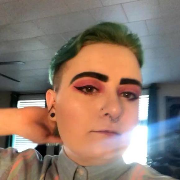 Profile Picture of Aspen Carter (@anc0217) on Poshmark