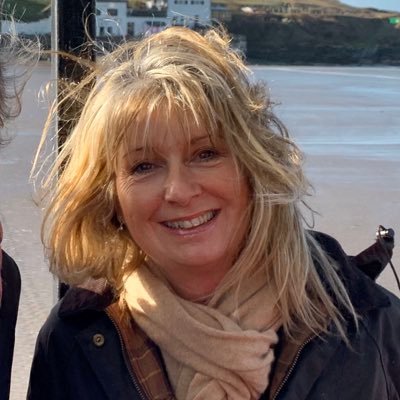 Profile Picture of Lynne Cable (@LynneCable) on Twitter