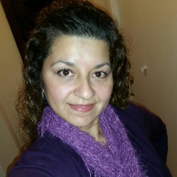 Alice Leyva - Poshmark Profile Picture of Alice Leyva (@aleyva71) on Poshmark