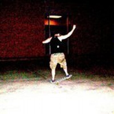 Profile Picture of Alex Vandamme (@apeepingtom) on Twitter