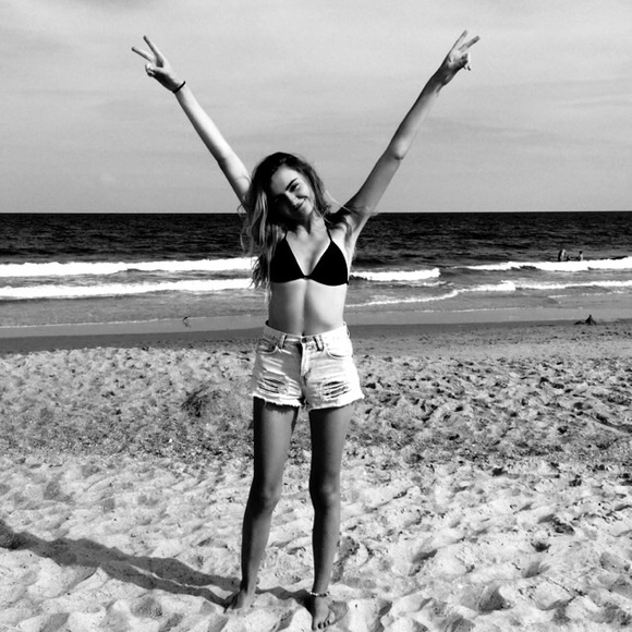 Miranda Nickelston - Poshmark Profile Picture of Miranda Nickelston (@micknickkk) on Poshmark