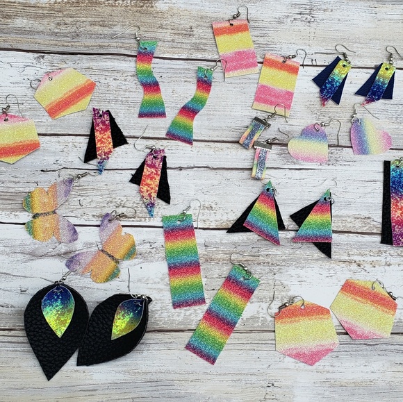 Profile Picture of Joelanna Johnson (@luvellony) on Poshmark