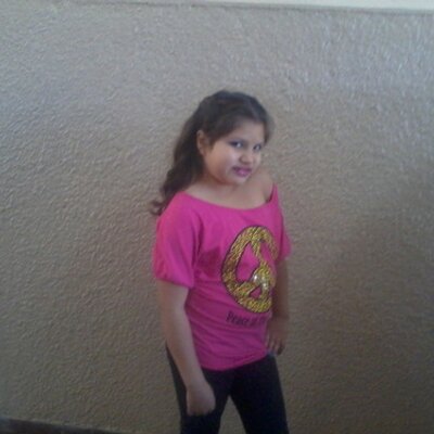 Profile Picture of Lucia Arevalo (@luciaarevalo4) on Twitter