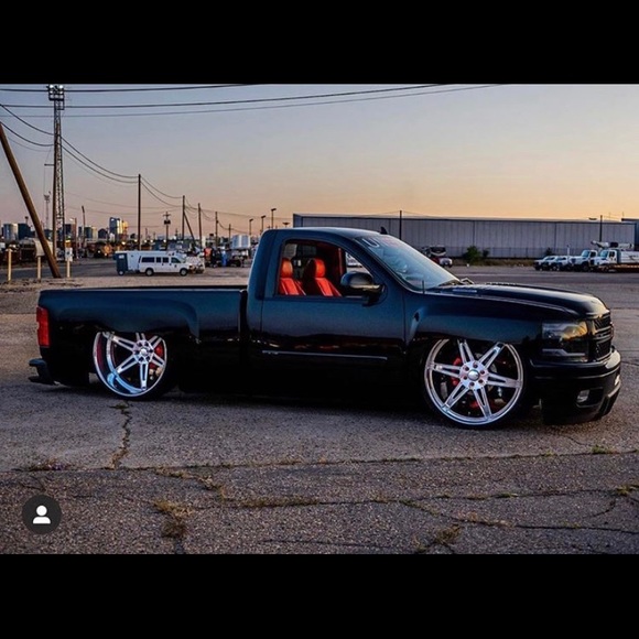 Profile Picture of Gustavo Gonzalez (@tavoooo831) on Poshmark