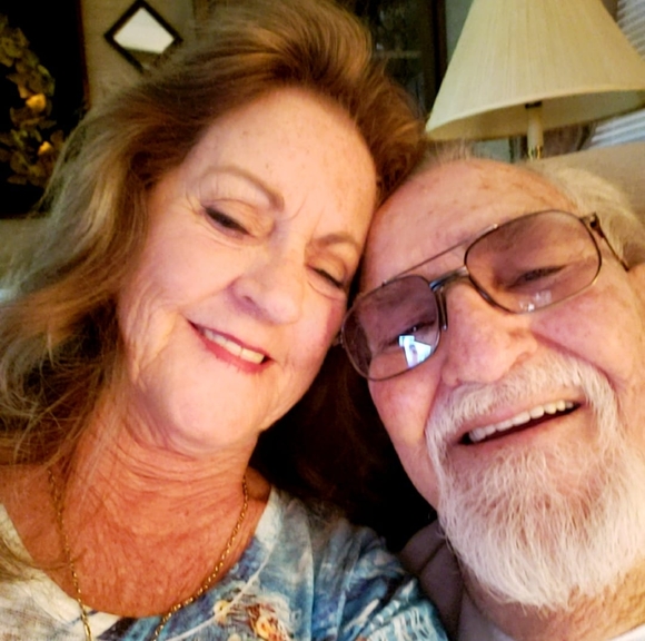 Profile Picture of Cindy Blenis (@cindyblenis) on Poshmark