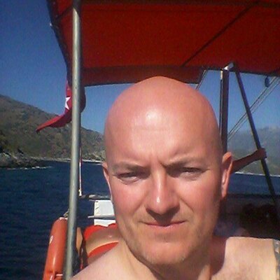Profile Picture of Jonathan Wild (@jonboiuk) on Twitter