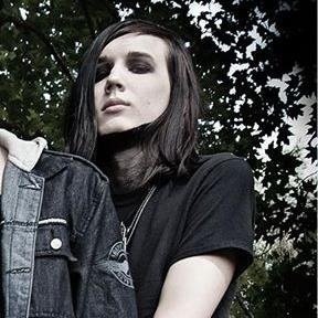 Profile Picture of Jake Fox (@jakehorrorx) on Myspace