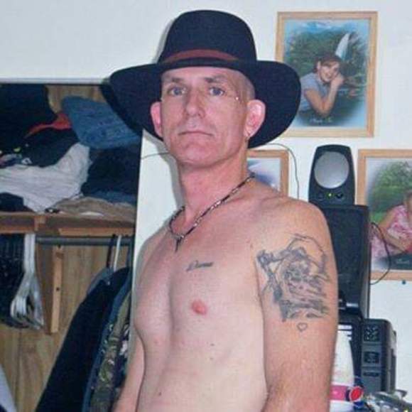 Profile Picture of Robert Lemon (@lemonrobert72) on Poshmark