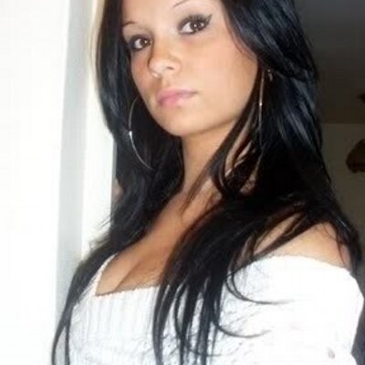 Profile Picture of Iris Belen (@irisbelen1) on Twitter